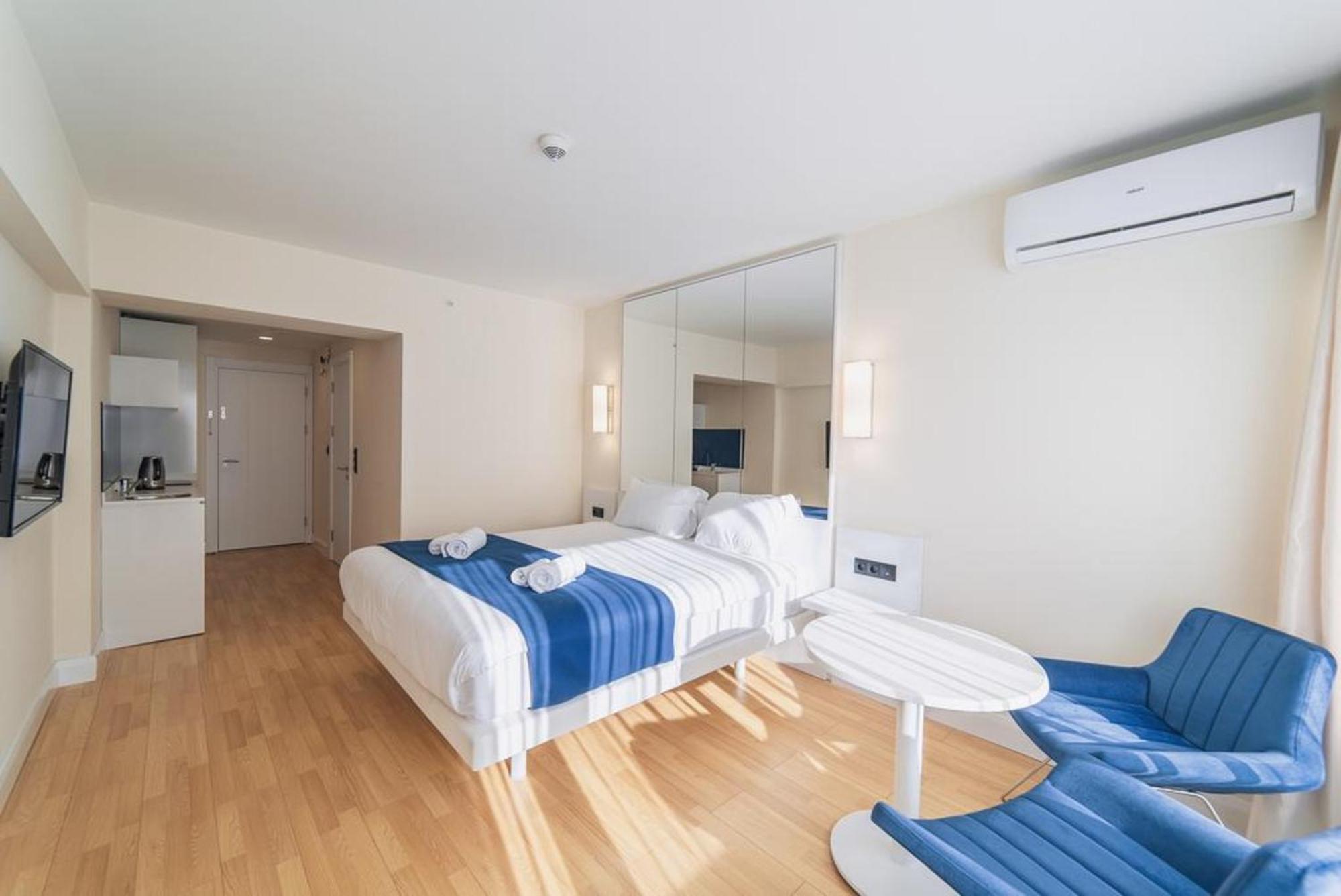 Apartmán Orbi City Twin Towers Batumi Exteriér fotografie